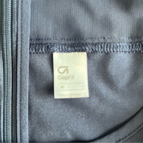 GAP GapFit Sleeveless Romper w Pockets Mesh Details Navy Blue Size Medium Comfy! - Picture 5 of 12